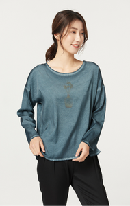 Großhandel und kundenspezifische 100 Mulberry Silk Shirt Kleidung in loser Schüttung