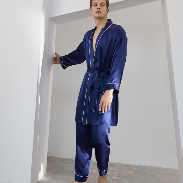 Personalisierter Seidenpyjama für Herren